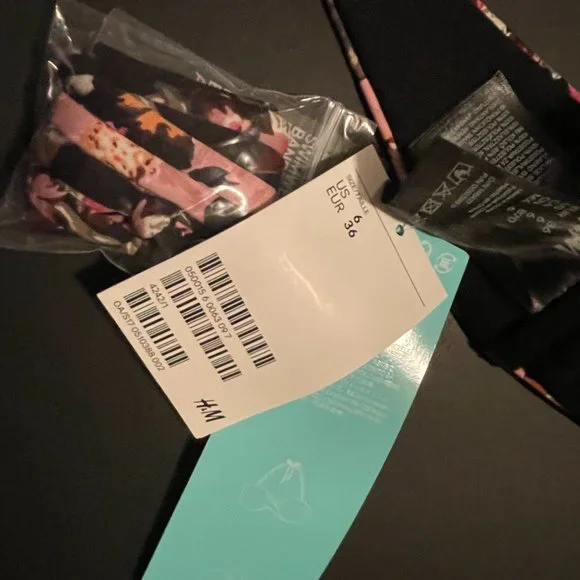 H&M Bikini Set - Picture 13 of 16